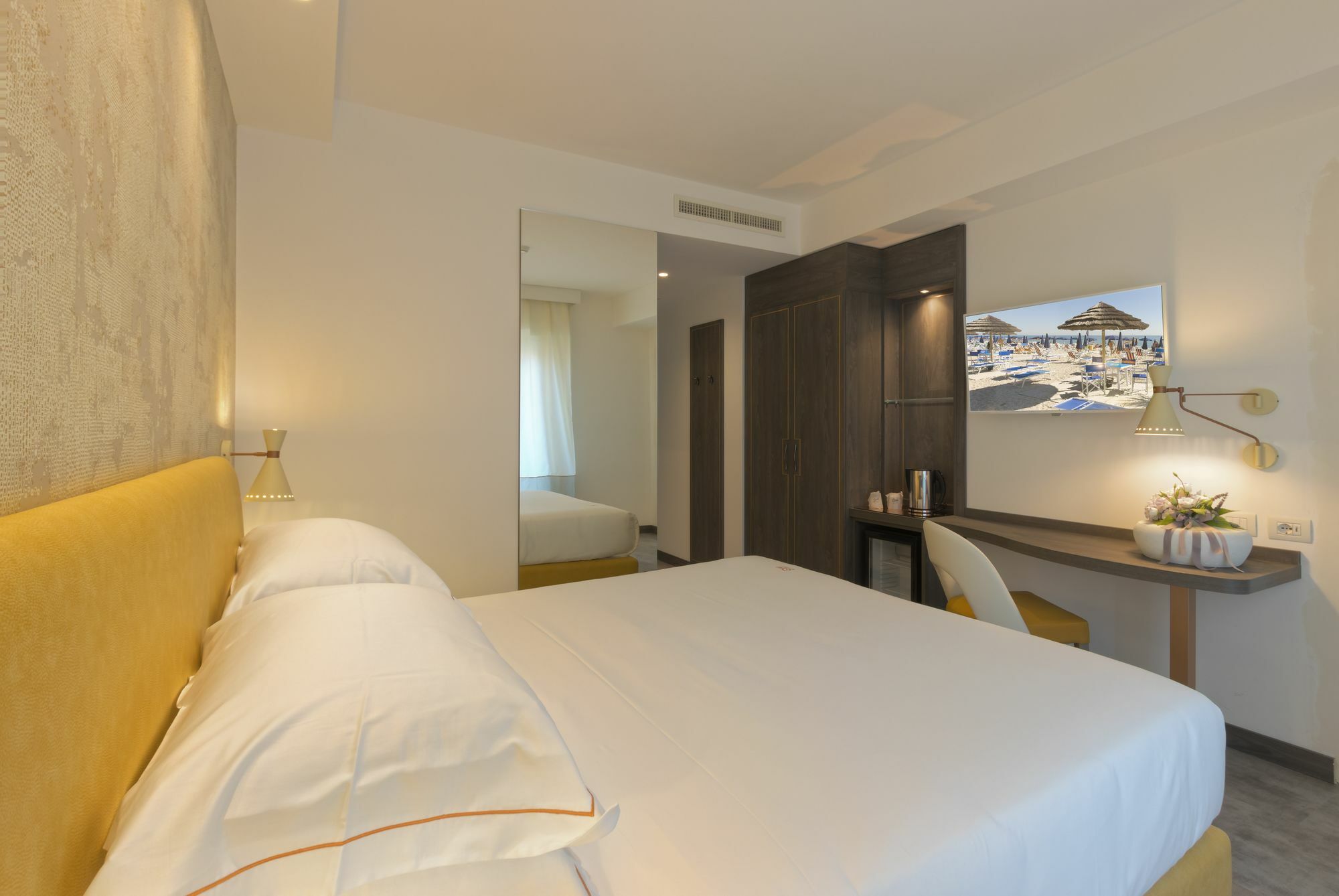 Ghibli Hotel 시비타노바 마르셰 외부 사진